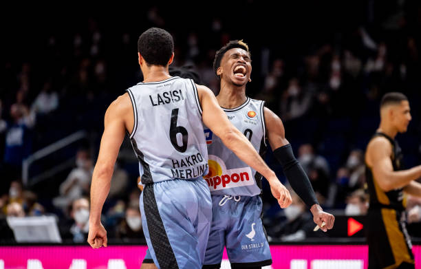 他不仅拥有 他不仅拥有